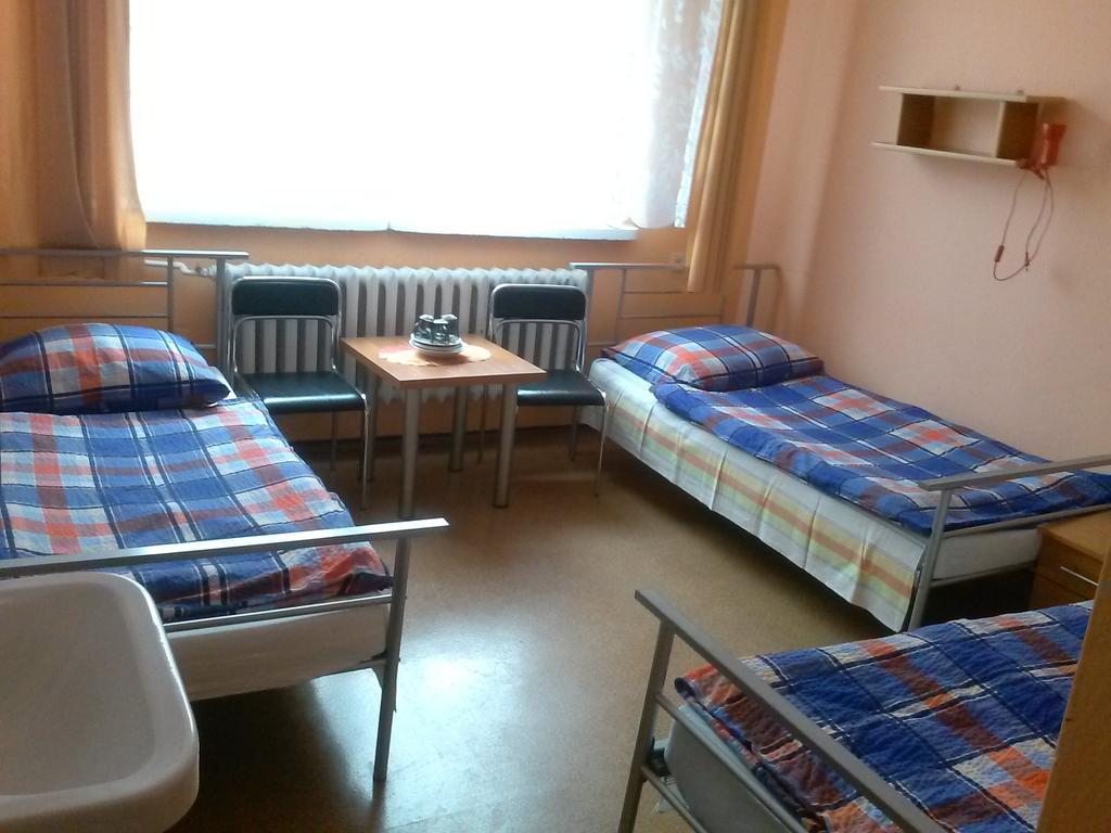 Pod Zielonym Kogutem Pansiyon Duszniki Zdrój Oda fotoğraf