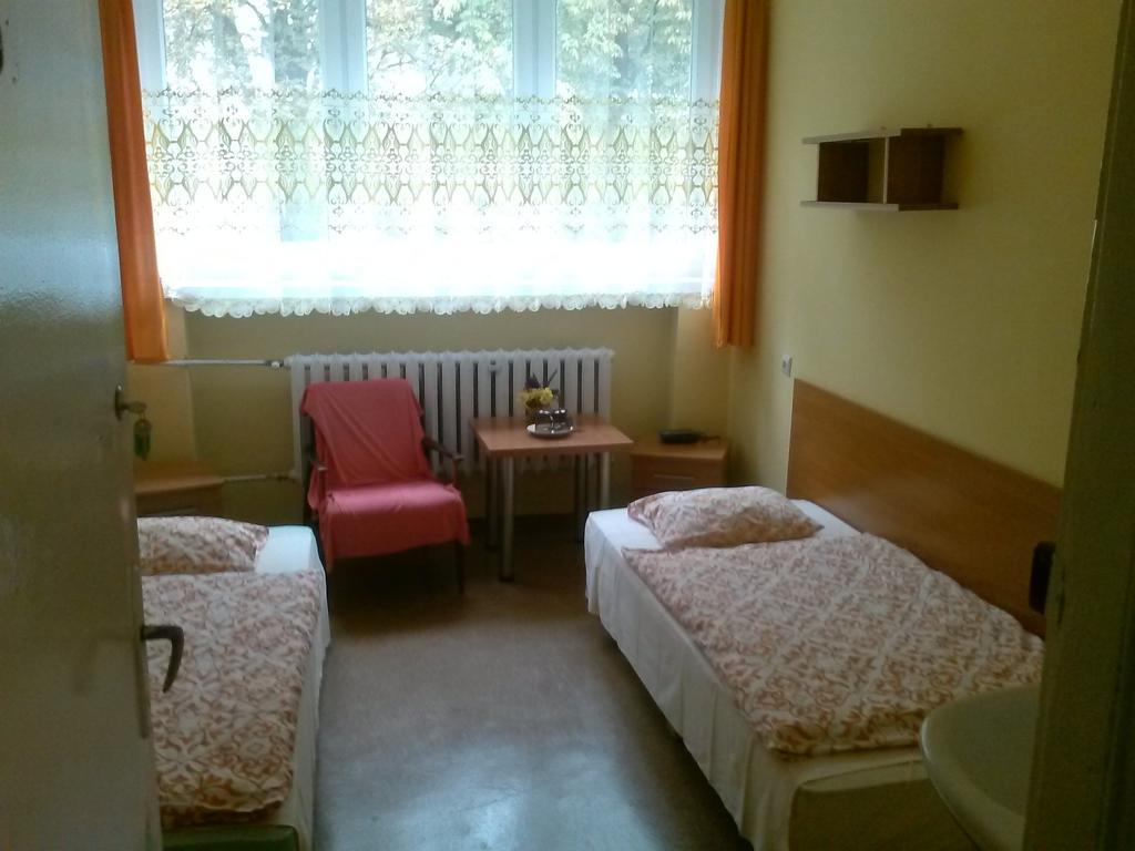 Pod Zielonym Kogutem Pansiyon Duszniki Zdrój Oda fotoğraf
