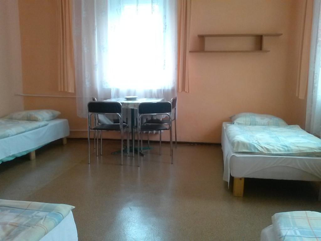 Pod Zielonym Kogutem Pansiyon Duszniki Zdrój Oda fotoğraf